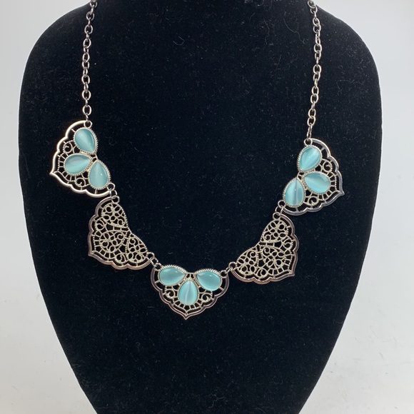 Silver and Light Blue statement Necklace and matching earrings - Picture 5 of 10